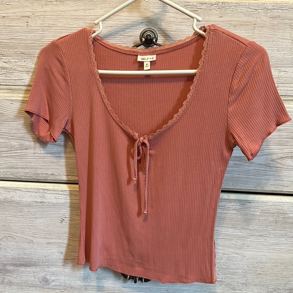 V cut pink top